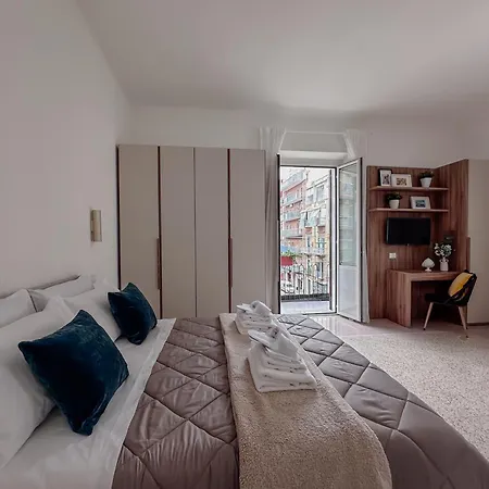 Poesis - Centro Bari, Murat * Барі