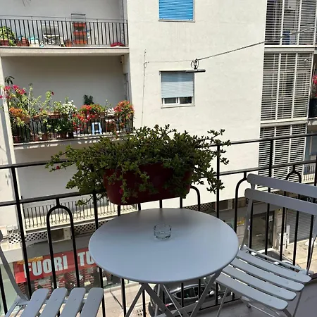 Poesis - Centro Bari, Murat