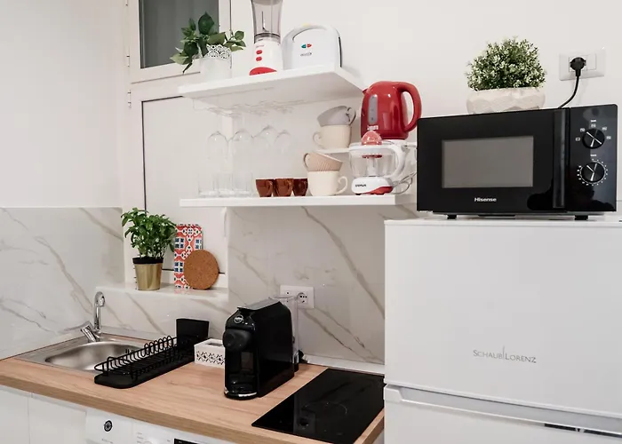 Poesis - 80mq , Murat - Fino A 6 Ospiti *